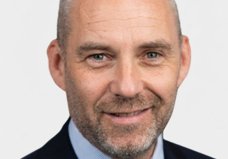 Simon Tippett